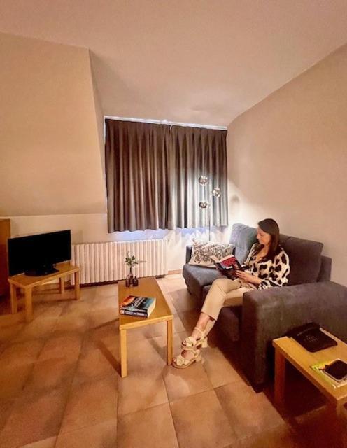 אנדורה לה ולה Aparthotel El Serch מראה חיצוני תמונה