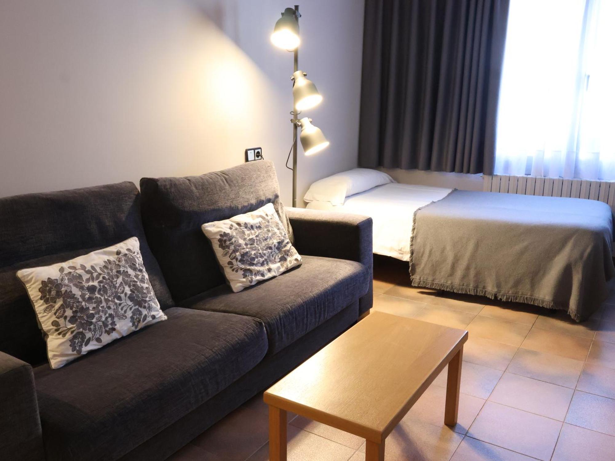 אנדורה לה ולה Aparthotel El Serch מראה חיצוני תמונה