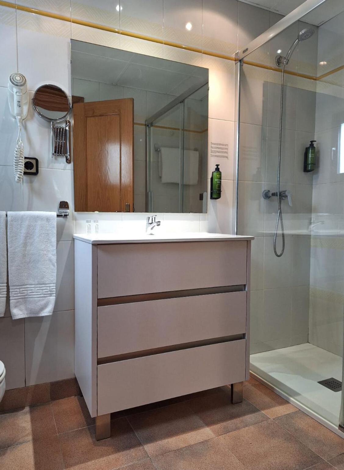 אנדורה לה ולה Aparthotel El Serch מראה חיצוני תמונה
