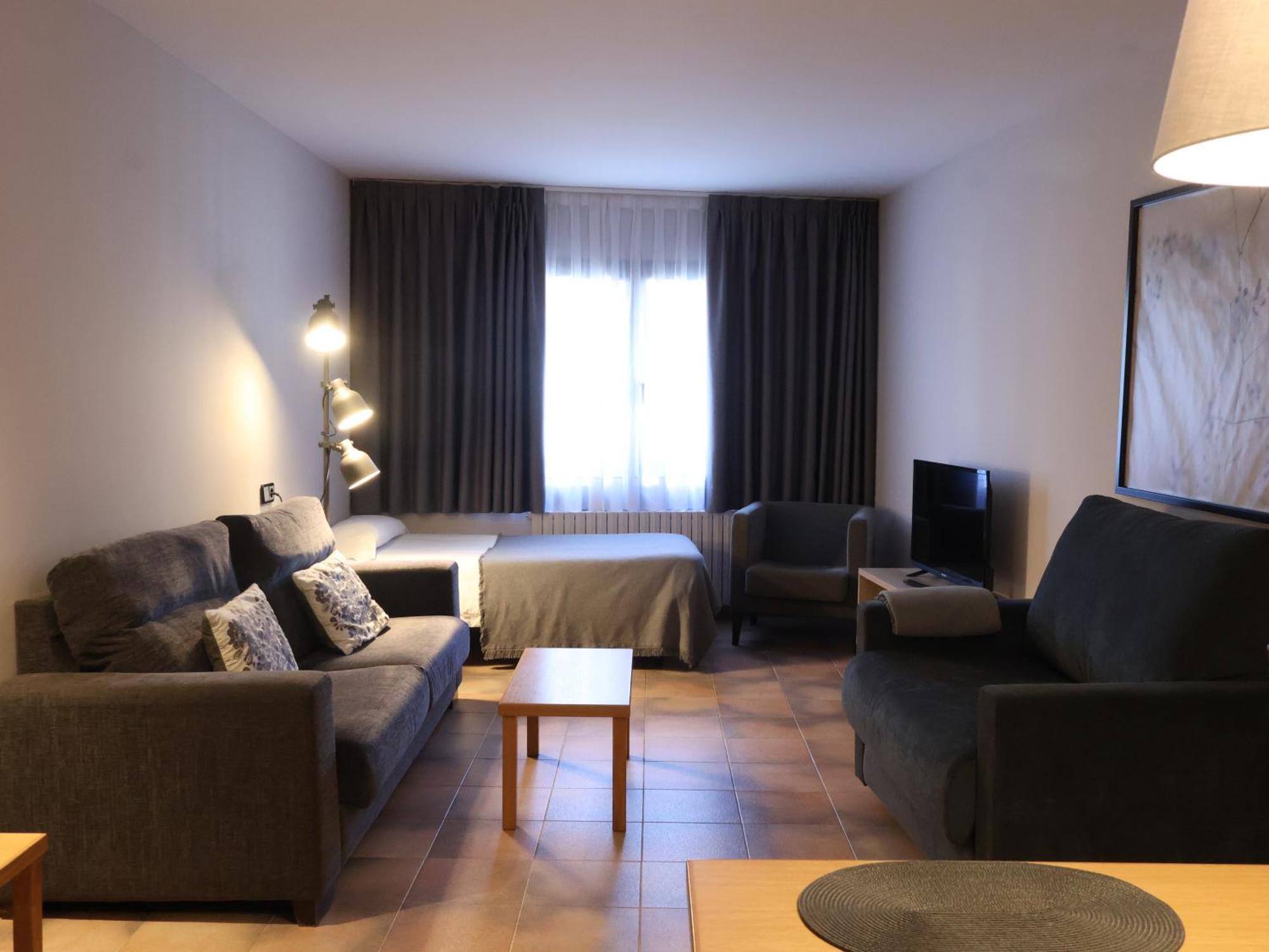 אנדורה לה ולה Aparthotel El Serch מראה חיצוני תמונה